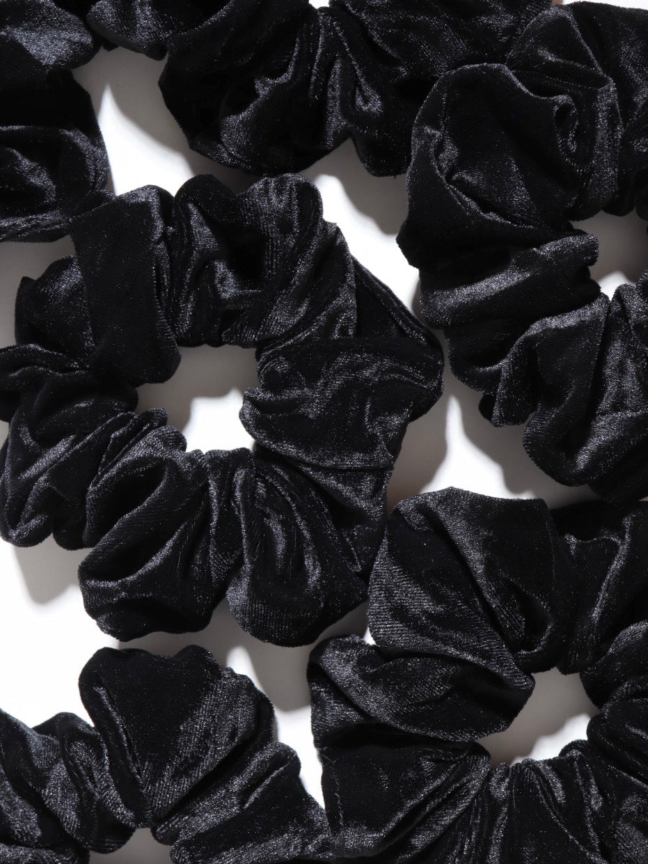 Oversized Velvet Scrunchie - Black