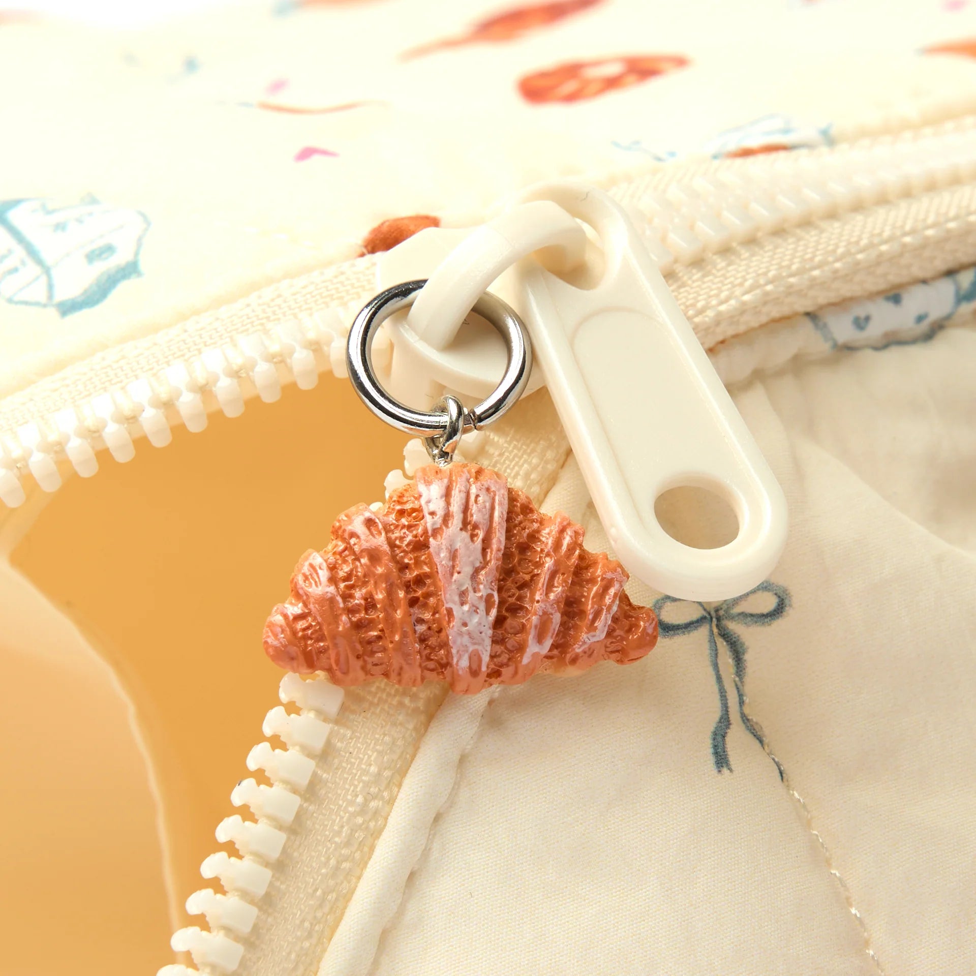 Marshmallow Makeup Box Bag - Patisserie