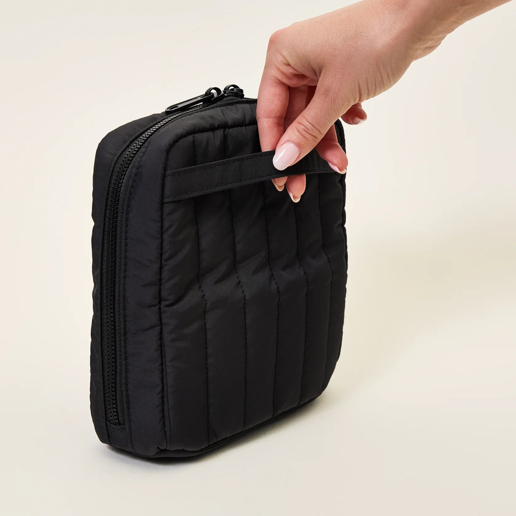 The Showcase (Small) - Classic Black
